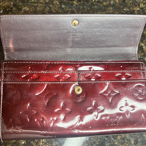 Louis Vuitton Louis Vuitton Vernis Wallet - Picture 5 of 17